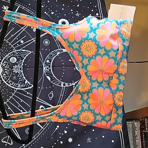 Beyond Yoga Other - Beyond Yoga sports bra NWT